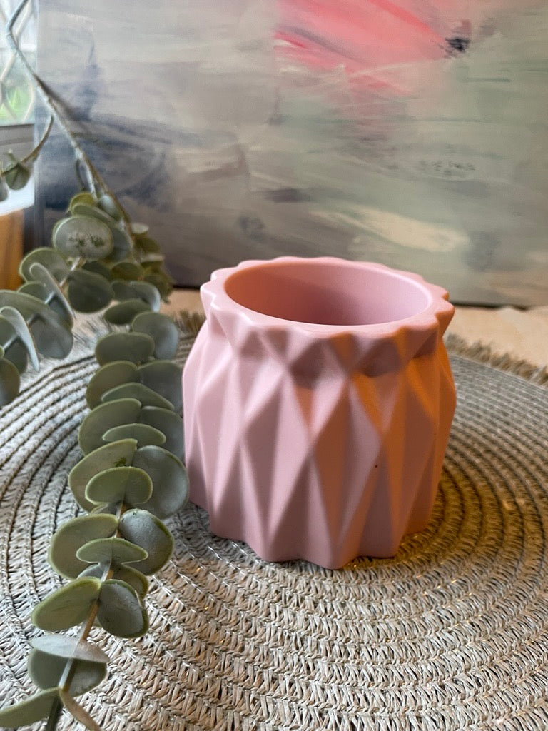 Valerie Vase