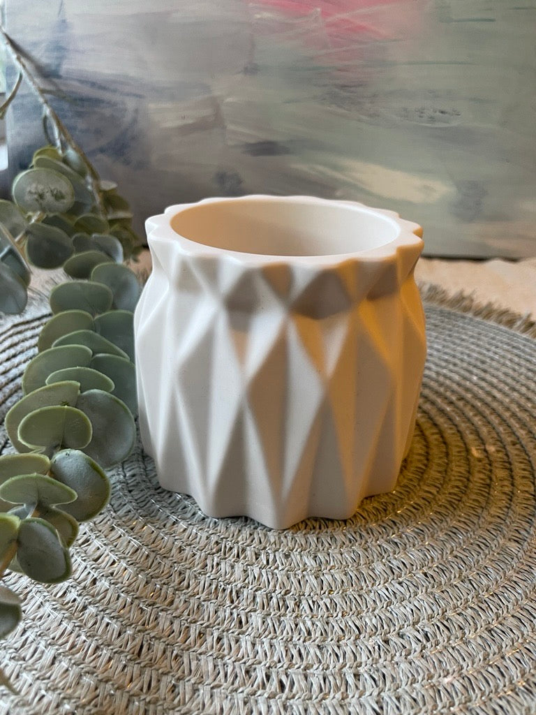 Valerie Vase