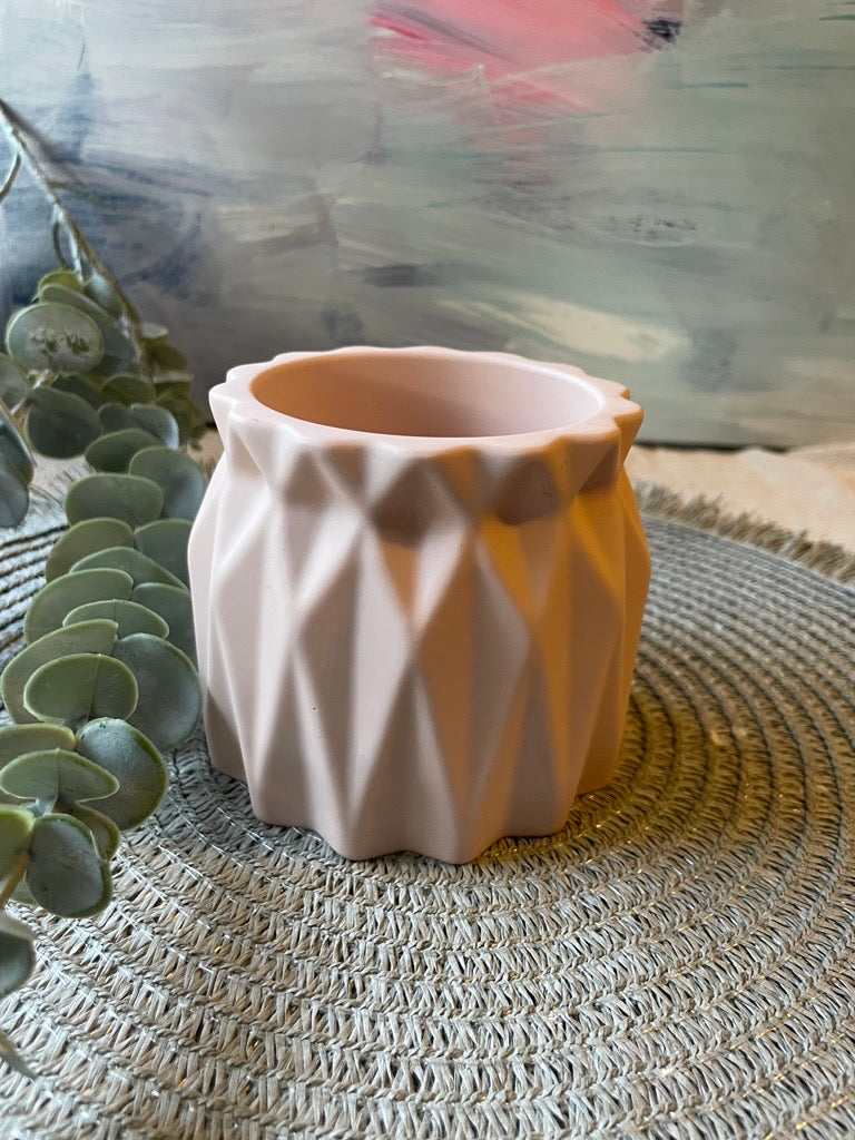 Valerie Vase